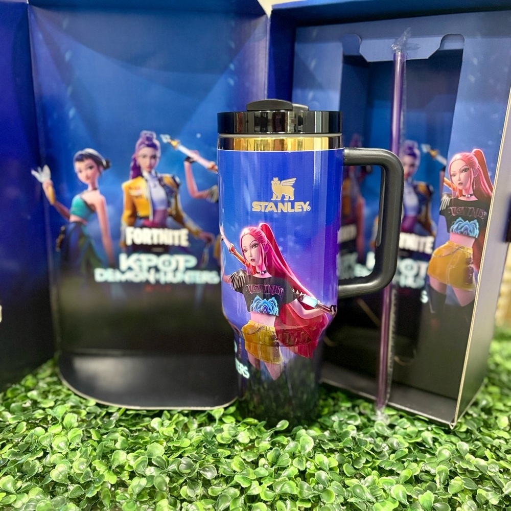 Customized Stanley  K-Pop Demond hunters 40 oz
